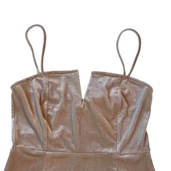 Superdown Erika Velvet Mini Dress in Champagne Medium Cocktail - Picture 5 of 11